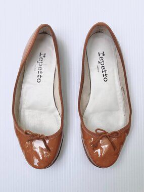 Repetto Cendrillon Patent Leather Flats in Camel - Size 36.5 EU/5.5 US